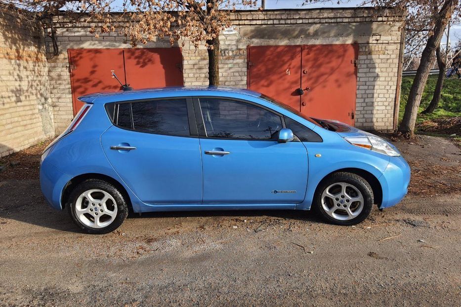 Продам Nissan Leaf 30квт 2013 года в Запорожье