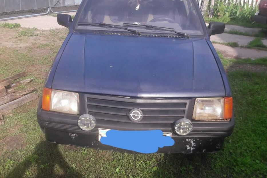 Продам Opel Corsa 1989 года в г. Переяслав-Хмельницкий, Киевская область