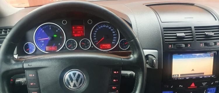 Продам Volkswagen Touareg 236 2006 года в Ровно