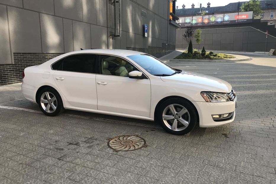 Продам Volkswagen Passat B7 2012 года в Львове