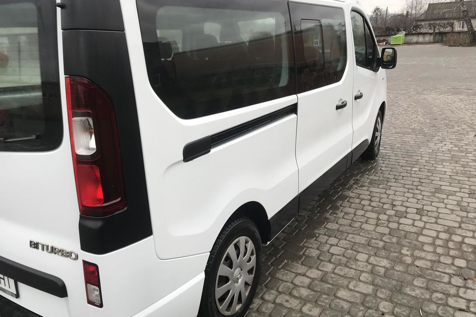 Продам Opel Vivaro пасс. 2015 года в г. Ильинцы, Винницкая область