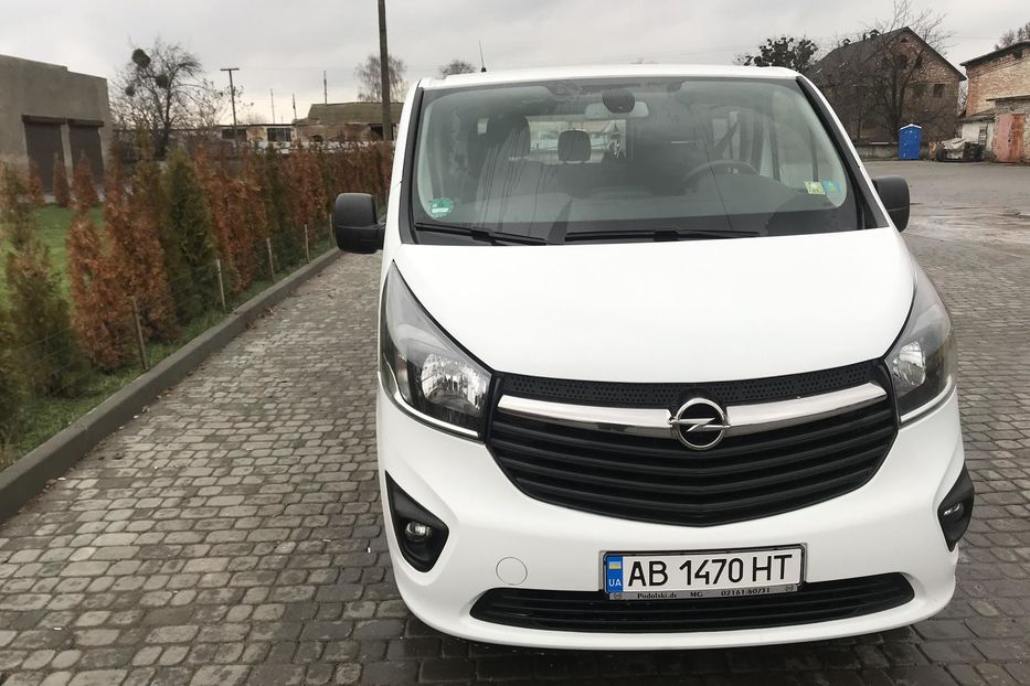 Продам Opel Vivaro пасс. 2015 года в г. Ильинцы, Винницкая область