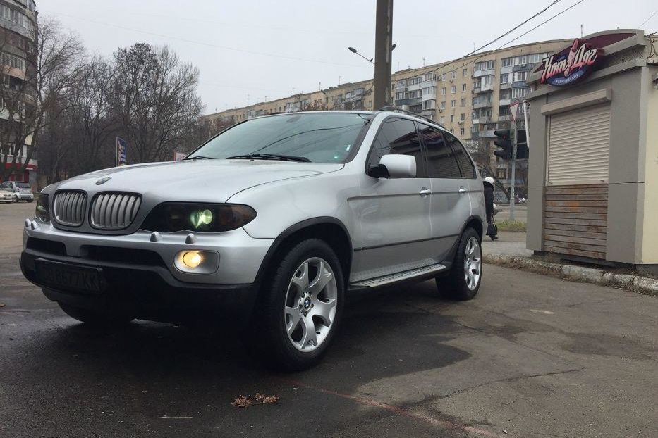 Продам BMW X5 2002 года в Одессе