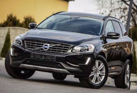 Продам Volvo XC60 T5 4WD 2017 года в Киеве