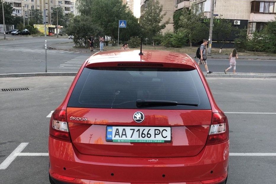 Продам Skoda Spaceback 2016 года в Киеве