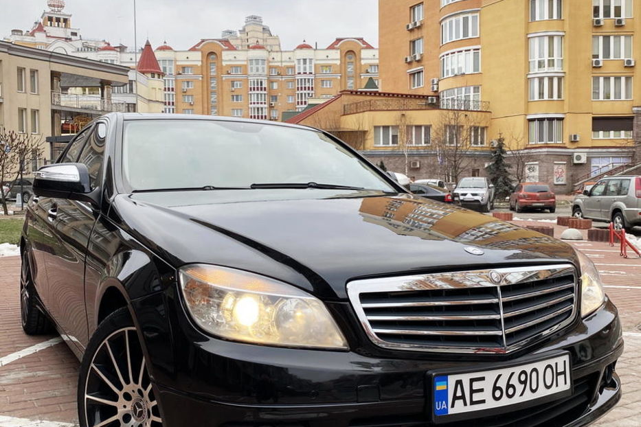 Продам Mercedes-Benz C-Class 200 2007 года в Киеве