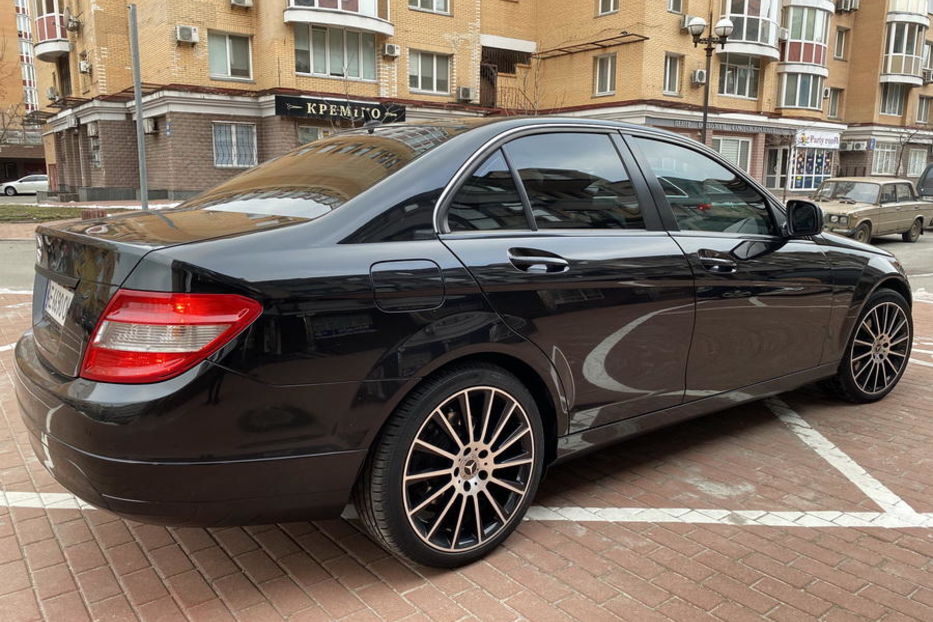 Продам Mercedes-Benz C-Class 200 2007 года в Киеве