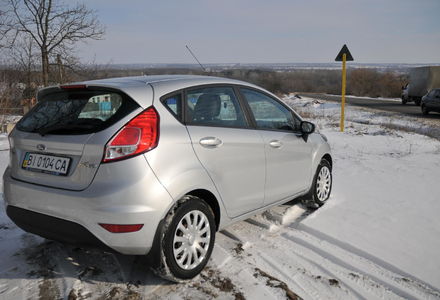 Продам Ford Fiesta 2013 года в г. Карловка, Полтавская область