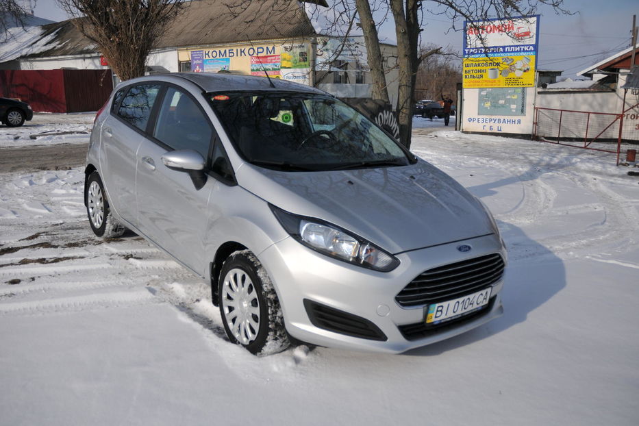 Продам Ford Fiesta 2013 года в г. Карловка, Полтавская область