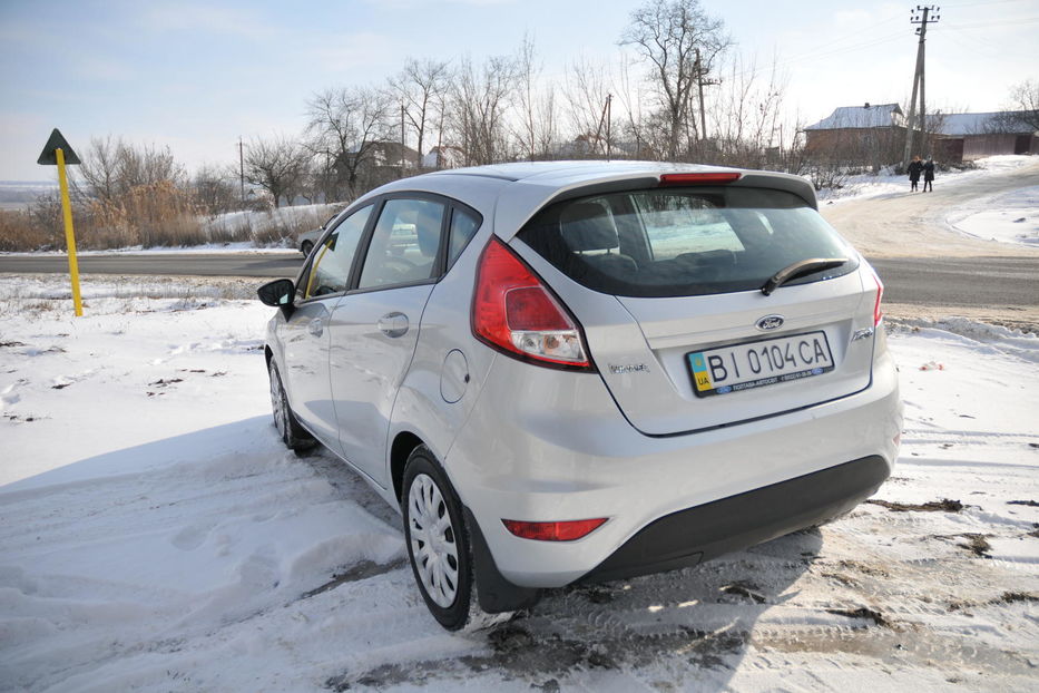 Продам Ford Fiesta 2013 года в г. Карловка, Полтавская область