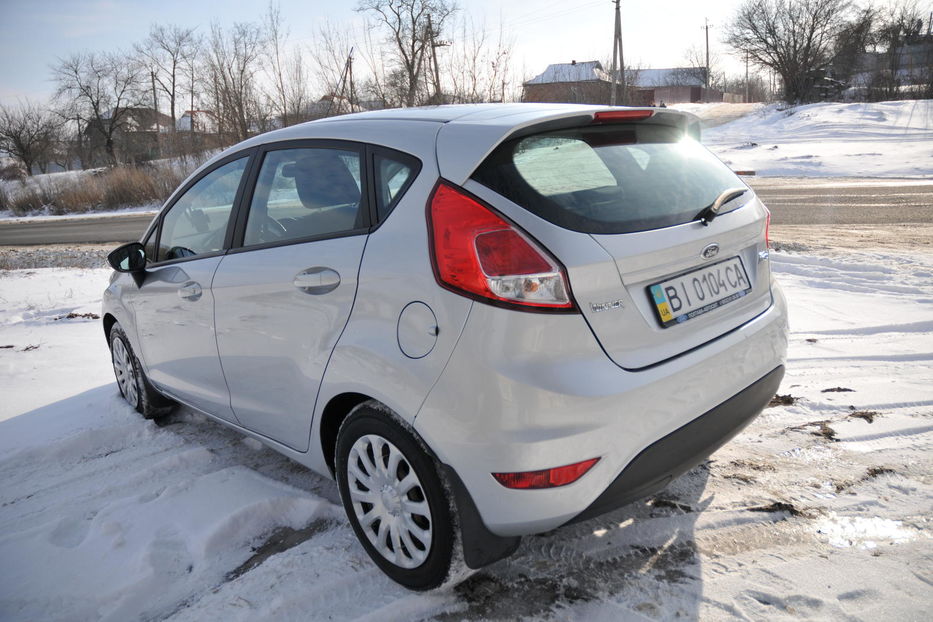 Продам Ford Fiesta 2013 года в г. Карловка, Полтавская область