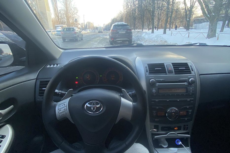 Продам Toyota Corolla 2007 года в Киеве