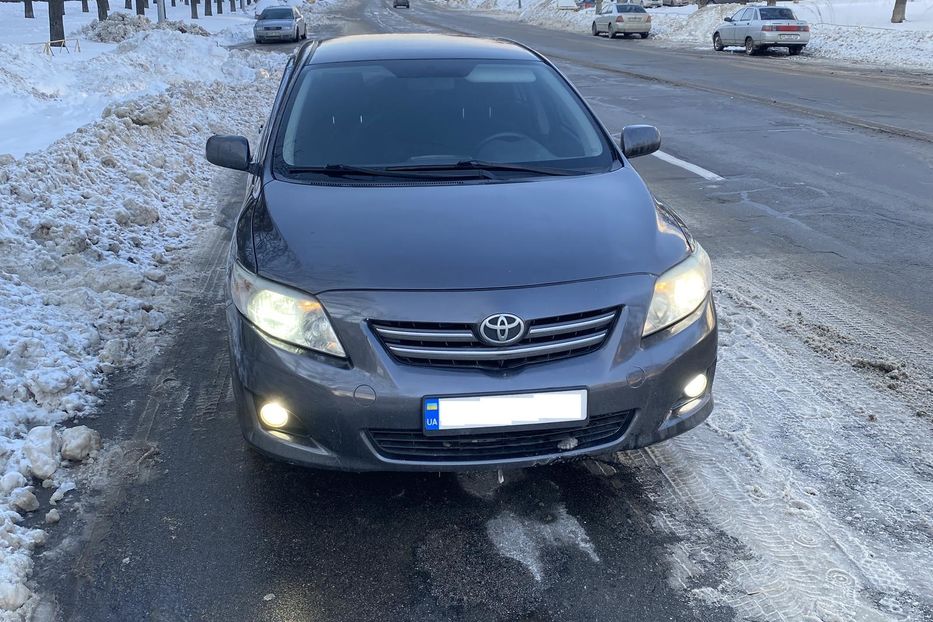 Продам Toyota Corolla 2007 года в Киеве