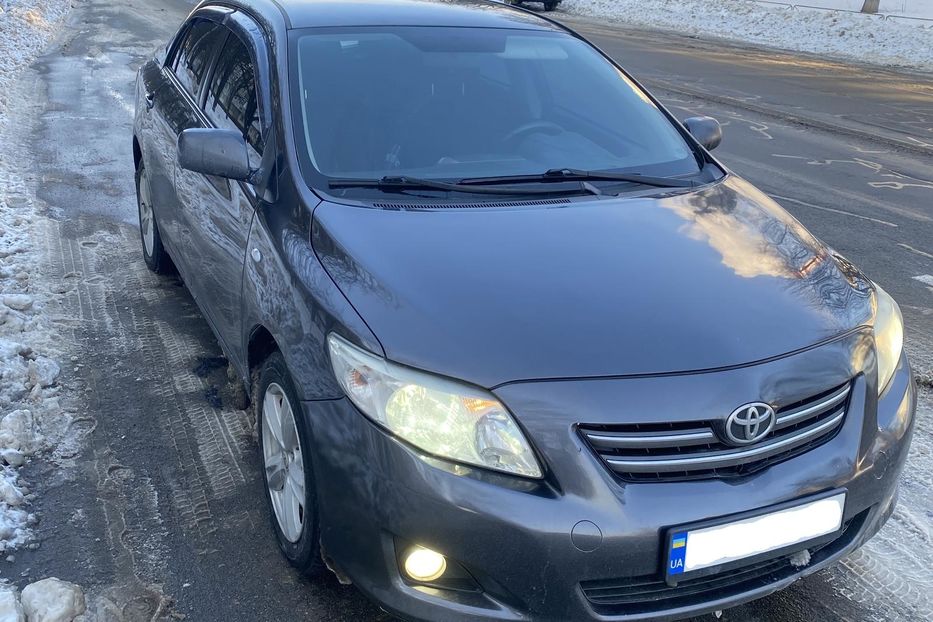 Продам Toyota Corolla 2007 года в Киеве