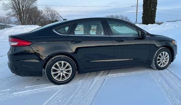 Продам Ford Fusion S 2017 года в Киеве