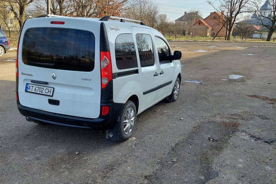 Продам Renault Kangoo пасс. 2012 года в г. Снятин, Ивано-Франковская область