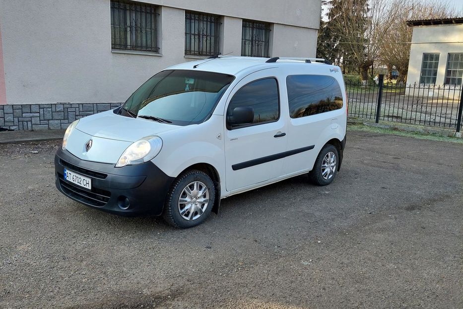 Продам Renault Kangoo пасс. 2012 года в г. Снятин, Ивано-Франковская область