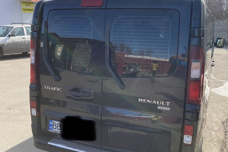 Продам Renault Trafic пасс. 2015 года в Луганске