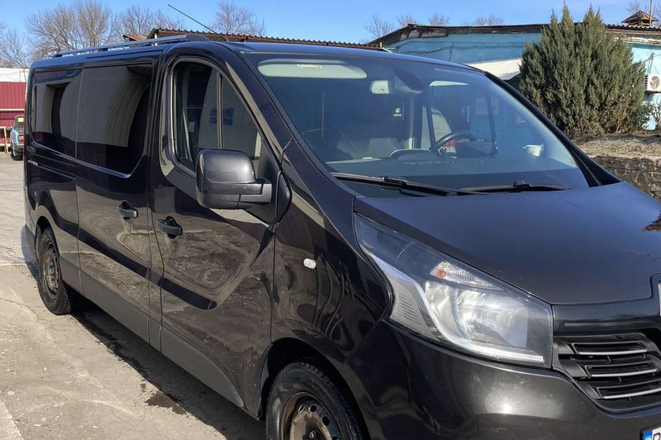 Продам Renault Trafic пасс. 2015 года в Луганске