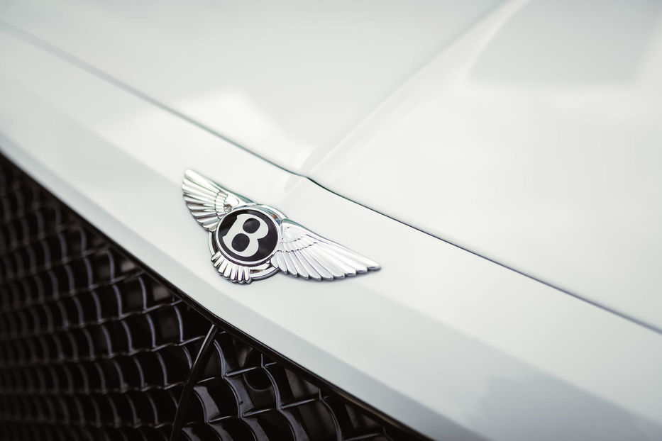 Продам Bentley Bentayga 2018 года в Киеве