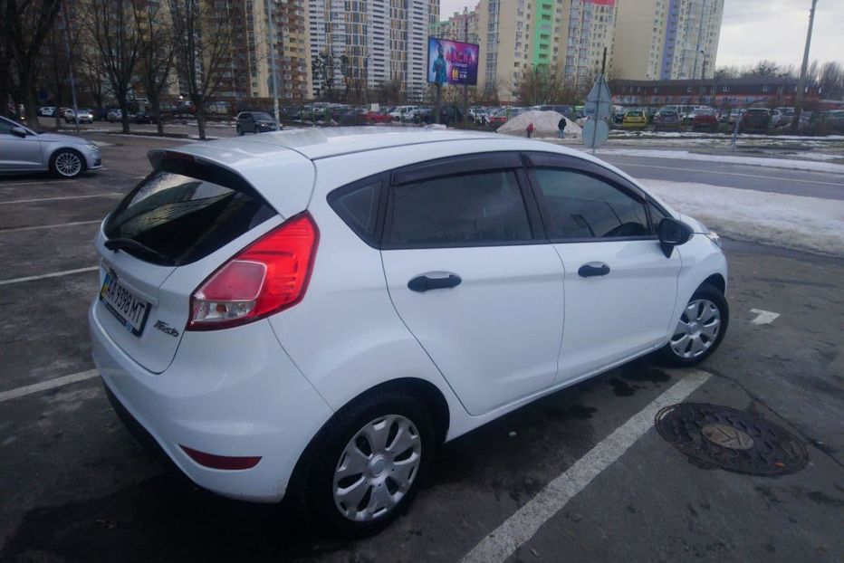 Продам Ford Fiesta Mk7.5 2013 года в Киеве