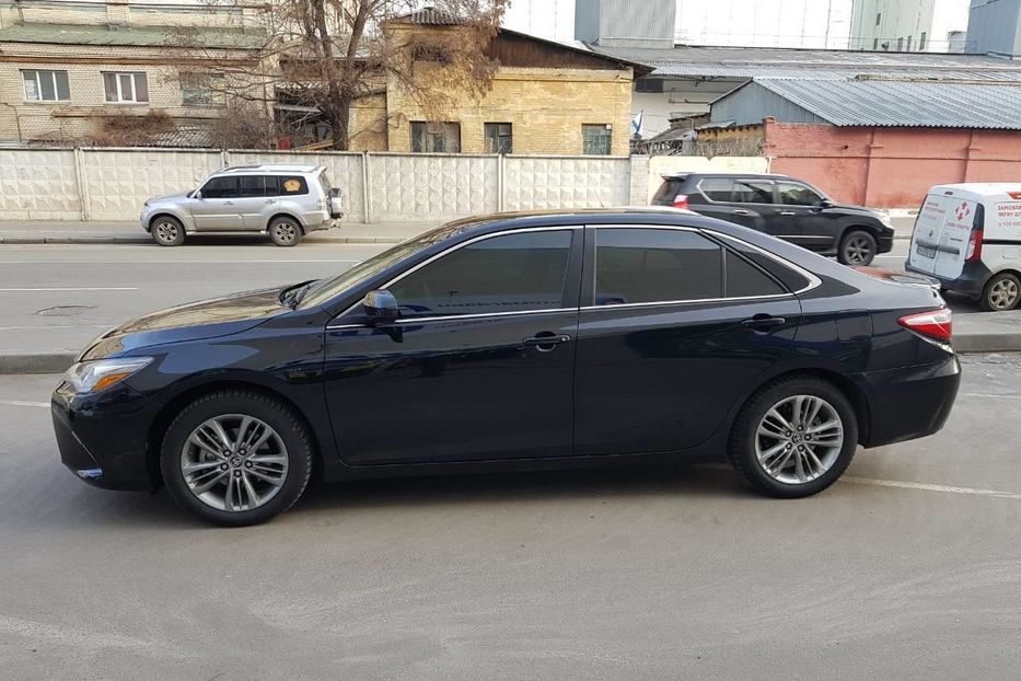 Продам Toyota Camry 2015 года в Киеве