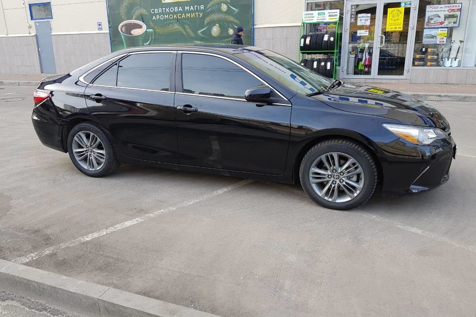 Продам Toyota Camry 2015 года в Киеве