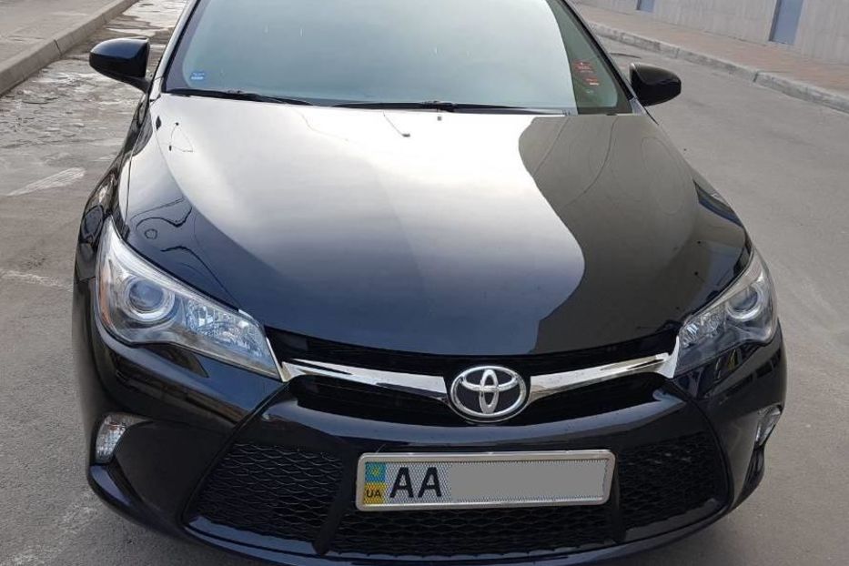 Продам Toyota Camry 2015 года в Киеве