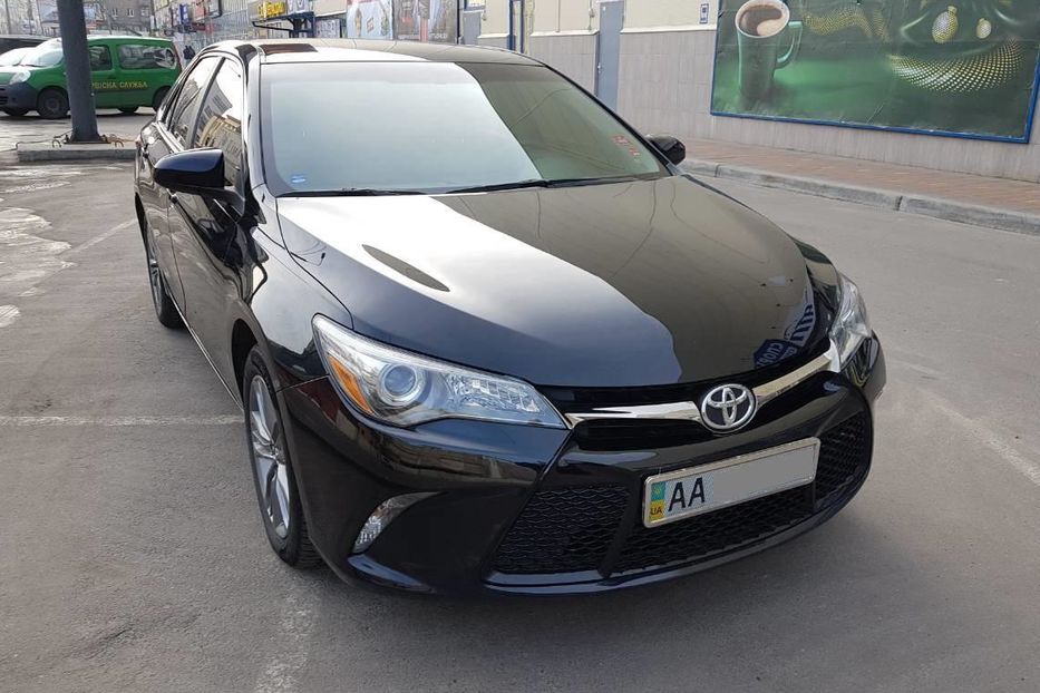 Продам Toyota Camry 2015 года в Киеве