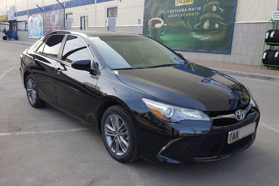 Продам Toyota Camry 2015 года в Киеве