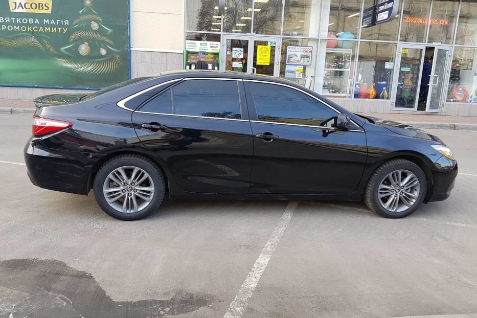 Продам Toyota Camry 2015 года в Киеве
