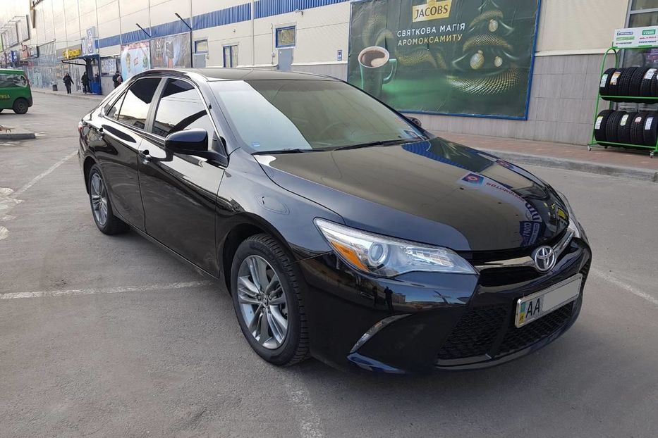Продам Toyota Camry 2015 года в Киеве