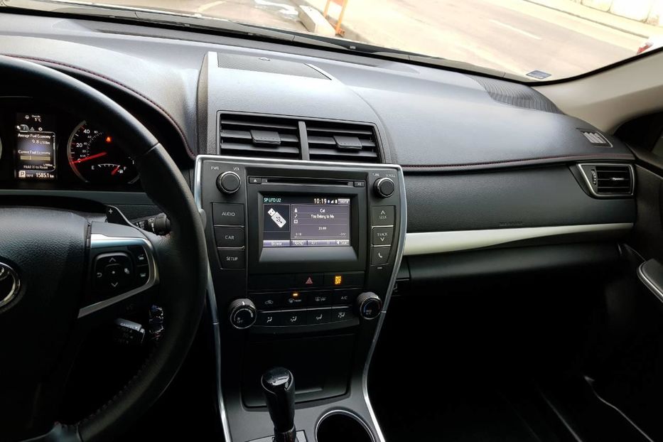 Продам Toyota Camry 2015 года в Киеве