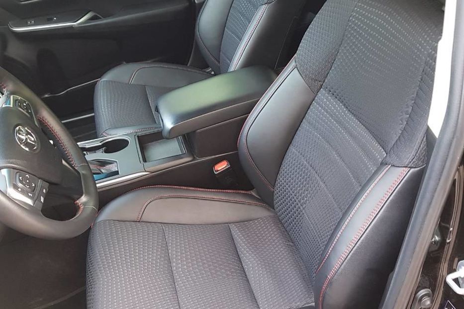 Продам Toyota Camry 2015 года в Киеве