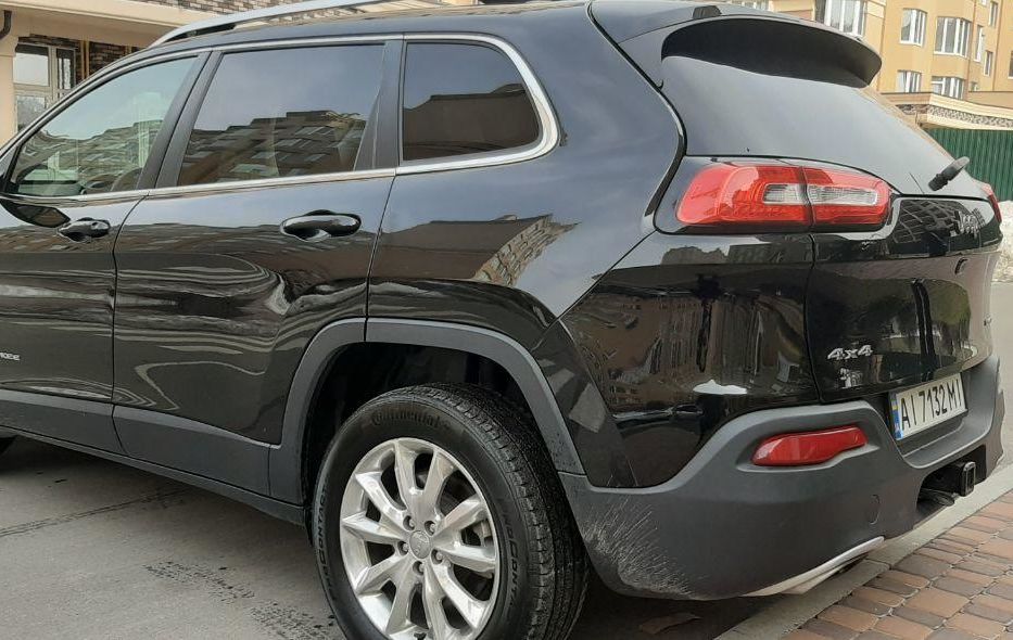 Продам Jeep Cherokee Limited 2016 года в Киеве
