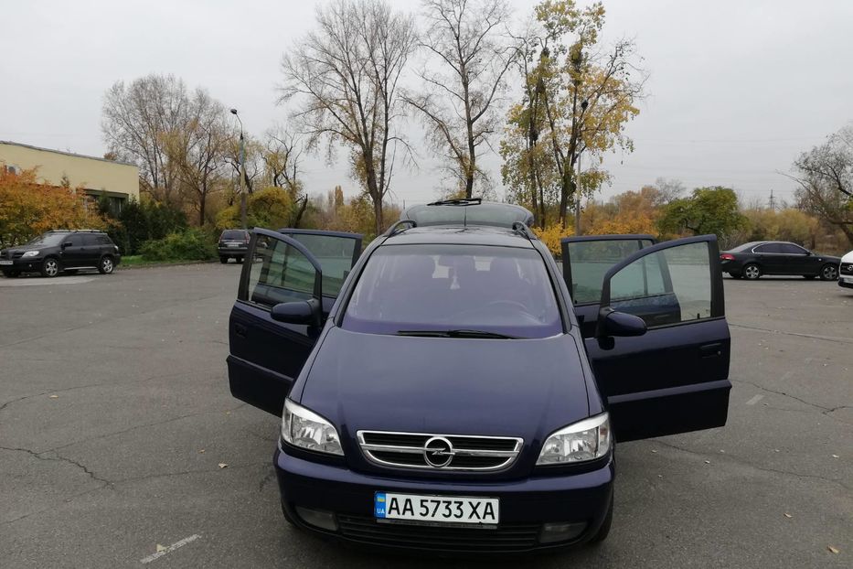 Продам Opel Zafira 2004 года в Киеве