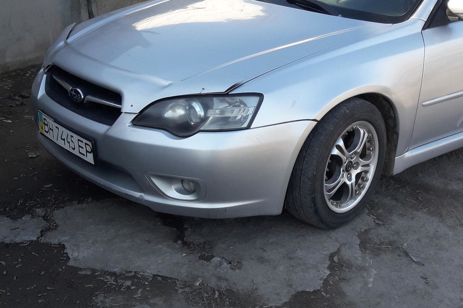 Продам Subaru Legacy седан 2003 года в Одессе