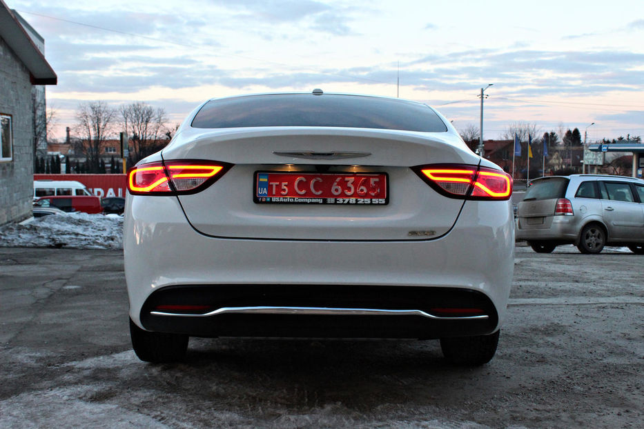 Продам Chrysler 200 Sport Plus 2015 года в Луцке