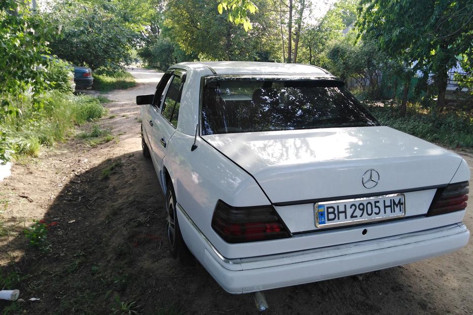 Продам Mercedes-Benz X-Class 124 1990 года в Одессе
