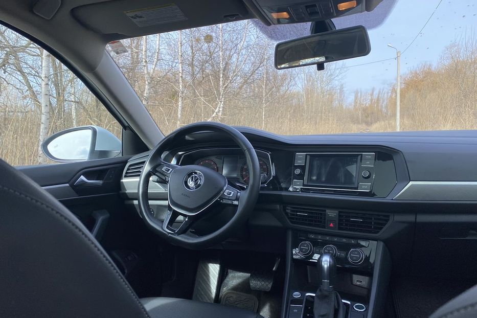 Продам Volkswagen Jetta Se 2018 года в Харькове