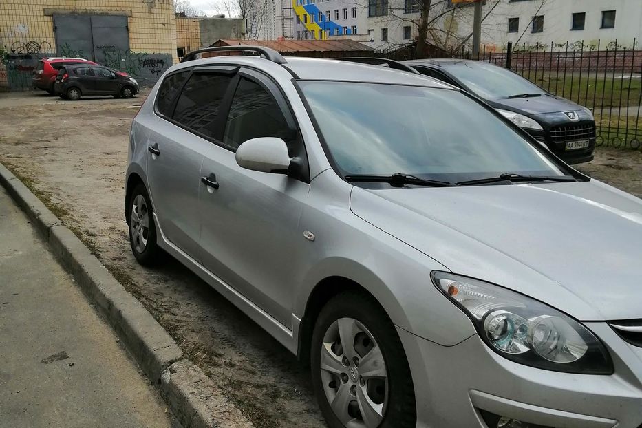 Продам Hyundai i30  comfort 2011 года в Киеве