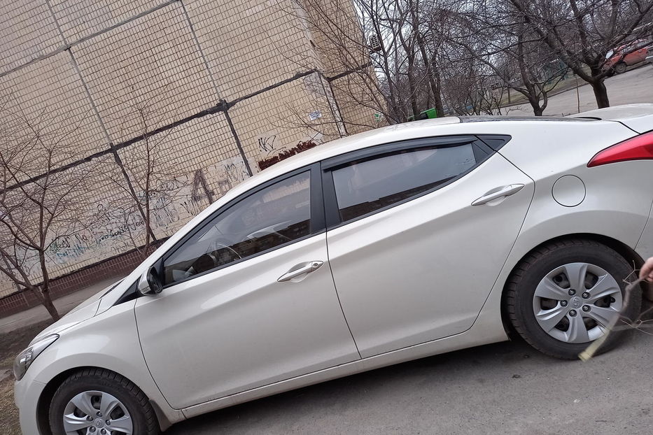 Продам Hyundai Elantra 2012 года в г. Кривой Рог, Днепропетровская область