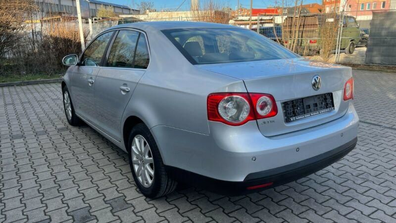 Продам Volkswagen Jetta 2005 года в г. Межгорье, Закарпатская область