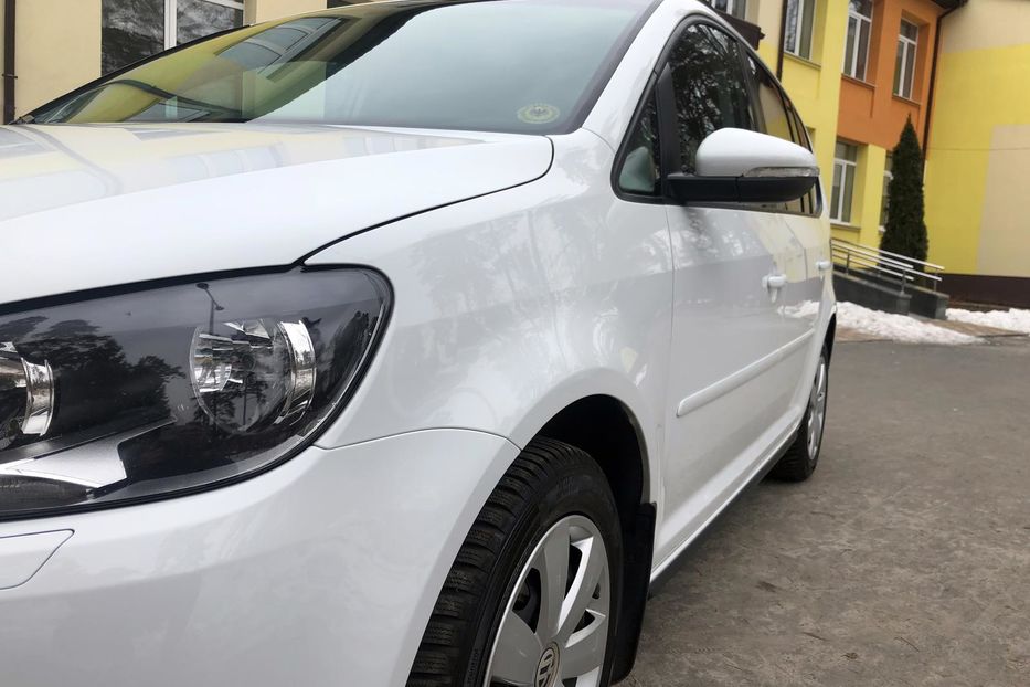 Продам Volkswagen Touran Bluemotion 2015 года в Киеве