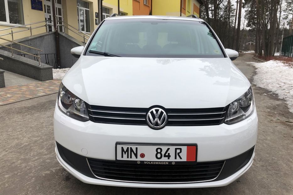 Продам Volkswagen Touran Bluemotion 2015 года в Киеве