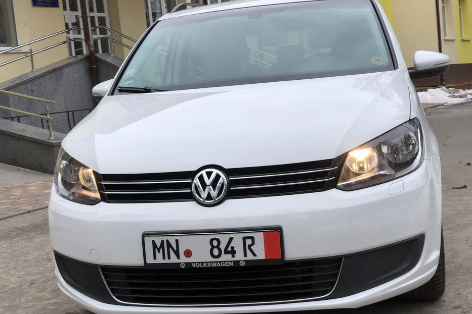 Продам Volkswagen Touran Bluemotion 2015 года в Киеве