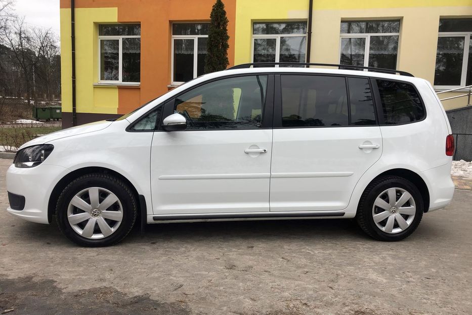 Продам Volkswagen Touran Bluemotion 2015 года в Киеве