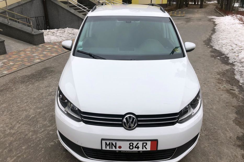 Продам Volkswagen Touran Bluemotion 2015 года в Киеве