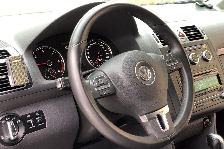 Продам Volkswagen Touran Bluemotion 2015 года в Киеве