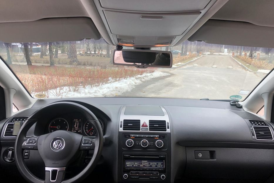 Продам Volkswagen Touran Bluemotion 2015 года в Киеве